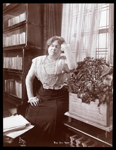 Miss Alice Kauser, 1910 by Byron Company
